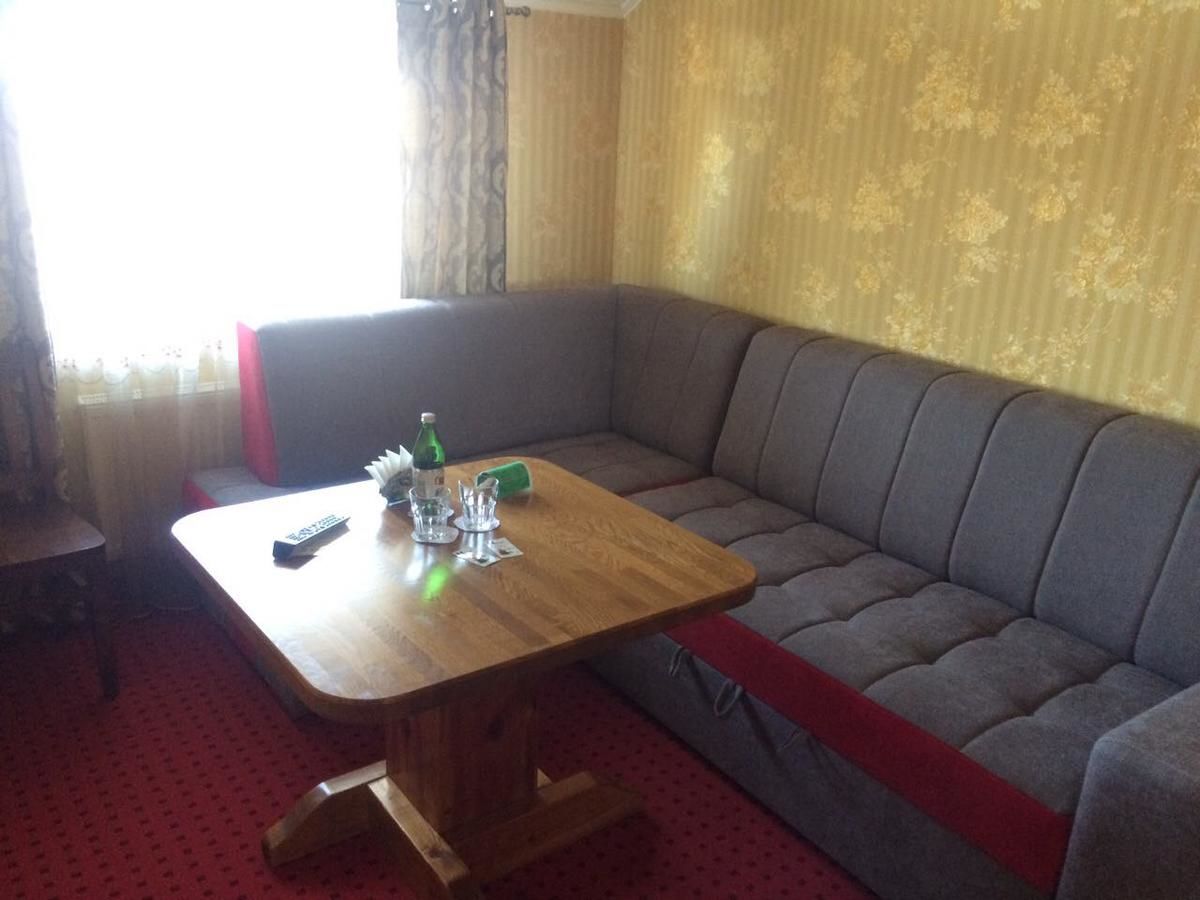 Отель Chagari Hotel Lypnyky